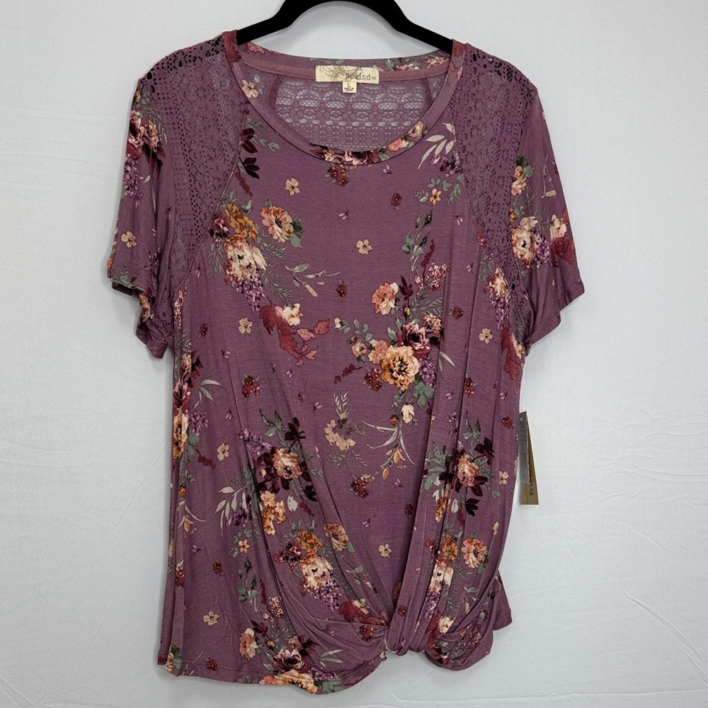Rewind Floral Lace Knot Front Top